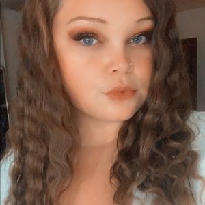 Meet your Posher, Trisha